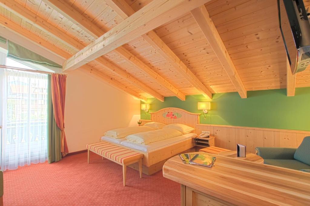Hotel-Pension Wagnermigl Kuchl Pokoj fotografie